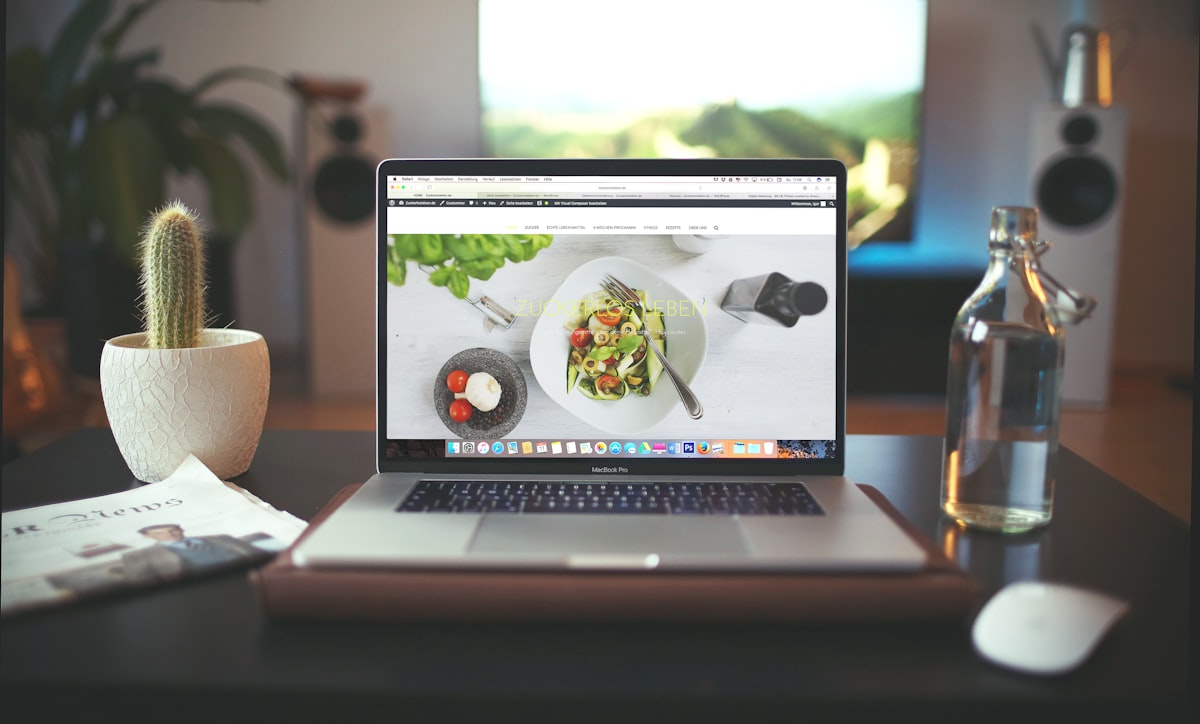 Equipa editorial da Wellnessnutritionguide a trabalhar